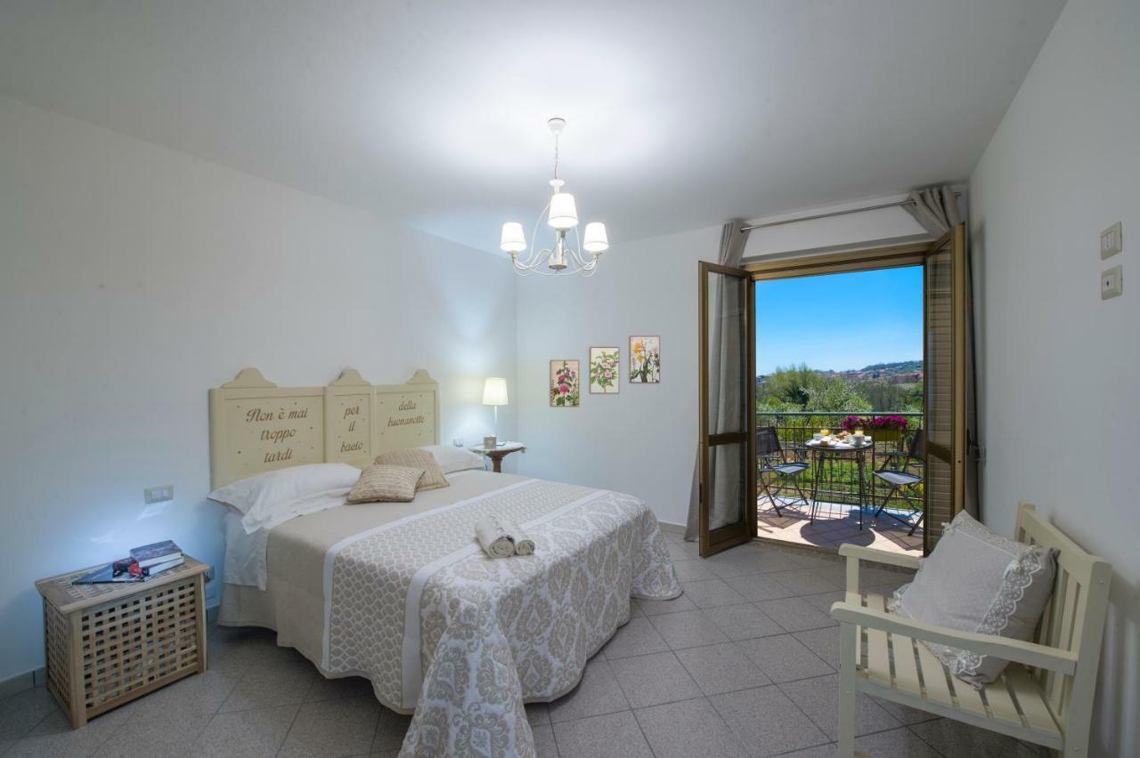 阿杰罗拉Al Cortile Di Nonno Luigi别墅 外观 照片